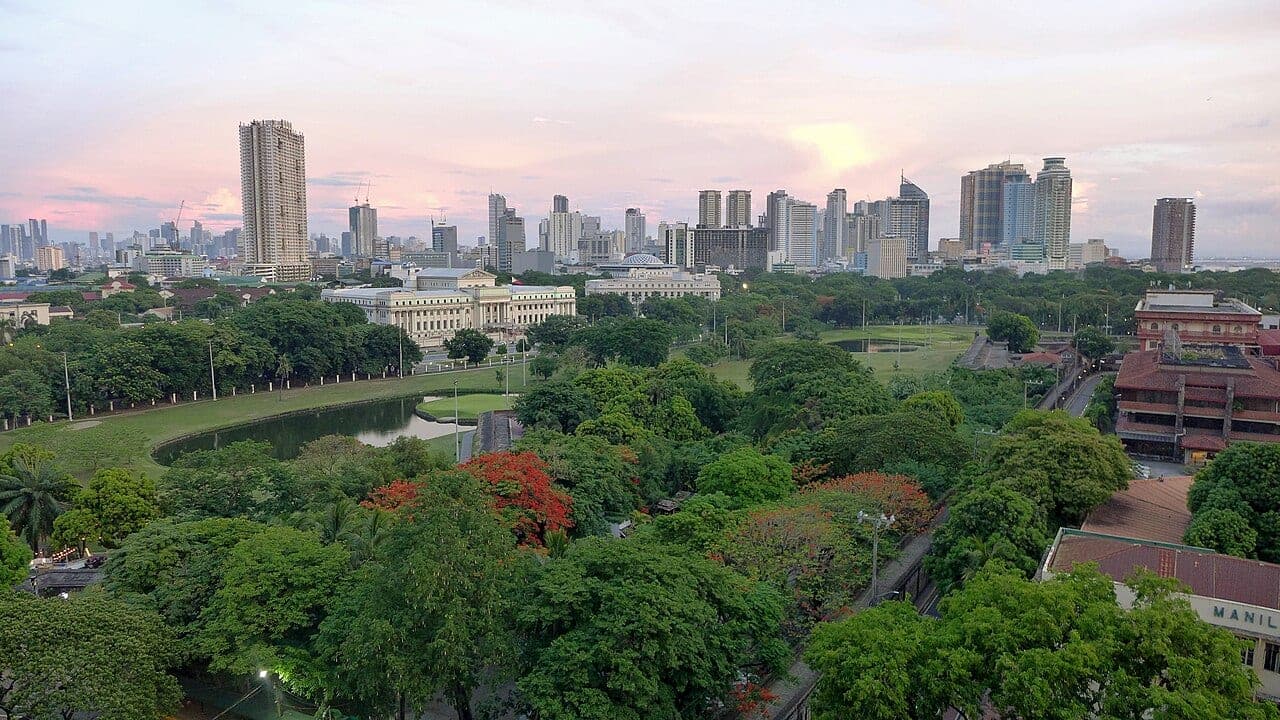 马尼拉城景与王城附近绿地